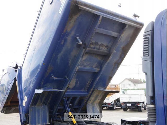 Hino DUTRO 2016-06 8485320-11