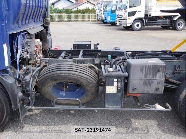 Hino DUTRO 2016-06 8485320-16