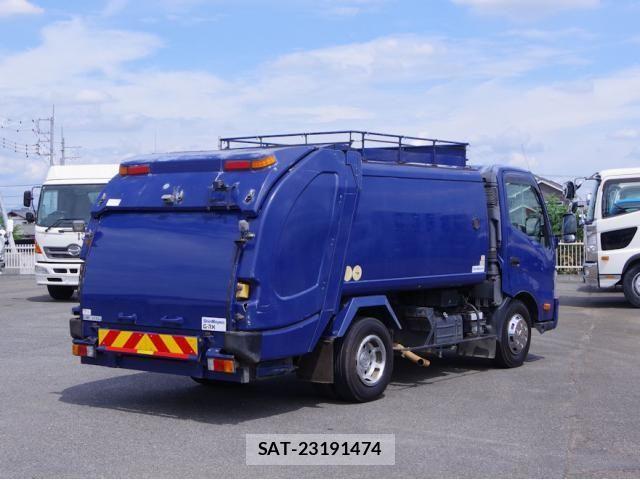 Hino DUTRO 2016-06 8485320-3