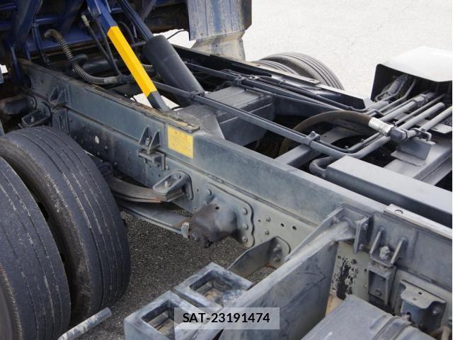 Hino DUTRO 2016-06 8485320-6