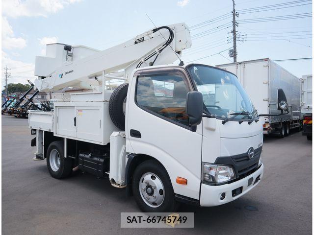 Hino DUTRO 2018-01 8485315-1