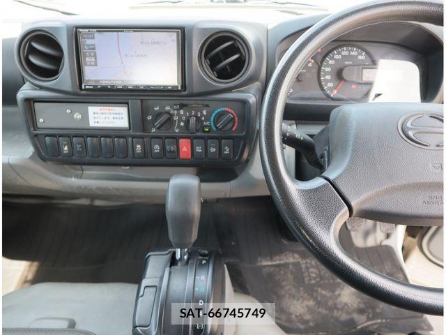 Hino DUTRO 2018-01 8485315-23