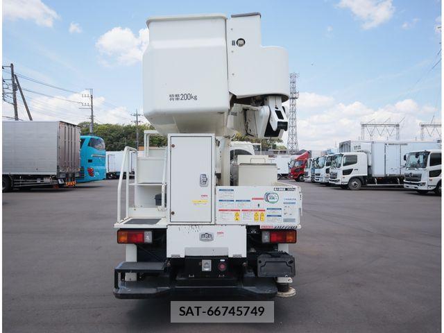 Hino DUTRO 2018-01 8485315-3