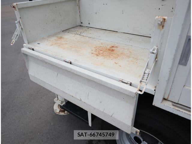 Hino DUTRO 2018-01 8485315-7