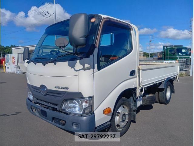 Hino DUTRO 2017-08 8485316-0