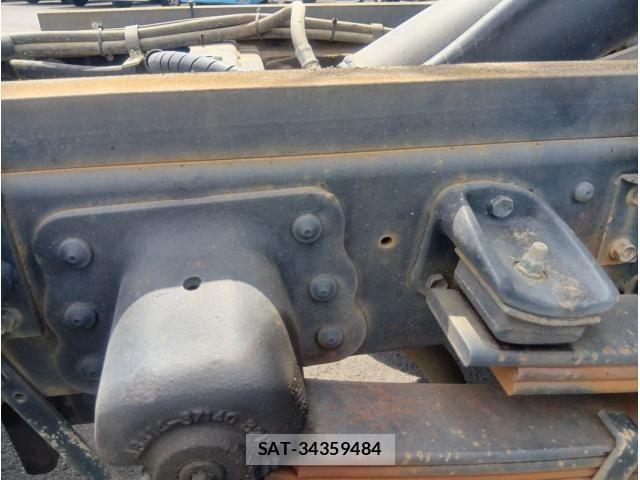 Hino DUTRO 2013-12 8485313-13