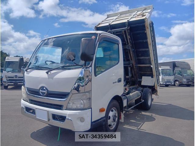 Hino DUTRO 2013-12 8485313-5