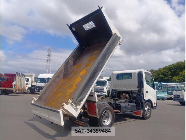 Hino DUTRO 2013-12 8485313-6
