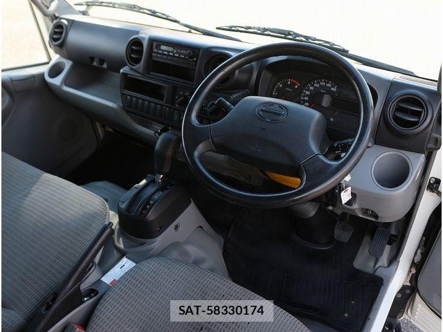 Hino DUTRO 2014-09 8485319-2