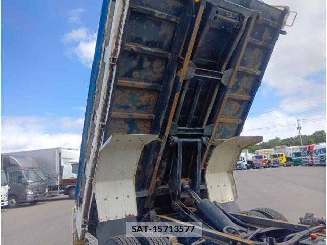 Hino DUTRO 2017-03 8485312-9
