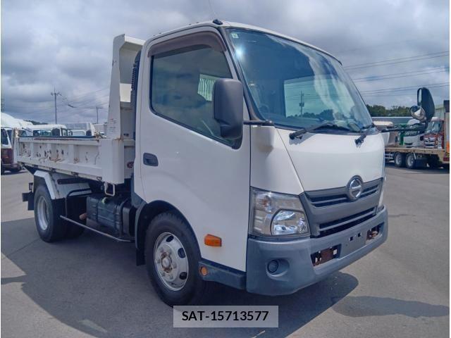Hino DUTRO 2017-03 8485312-1