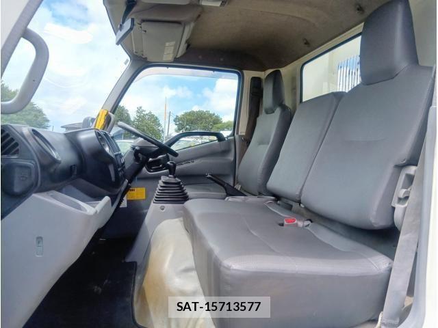 Hino DUTRO 2017-03 8485312-25