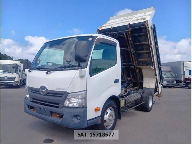 Hino DUTRO 2017-03 8485312-5