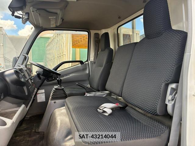 Hino DUTRO 2019-07 8485321-18