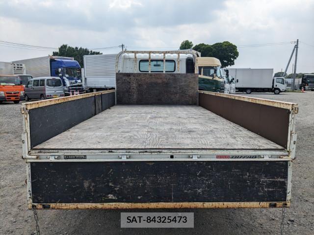 Hino DUTRO 2019-10 8524506-7