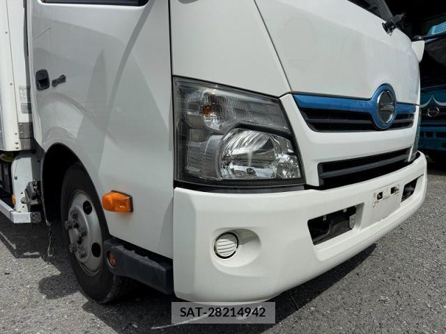 Hino DUTRO 2014-01 8524555-13
