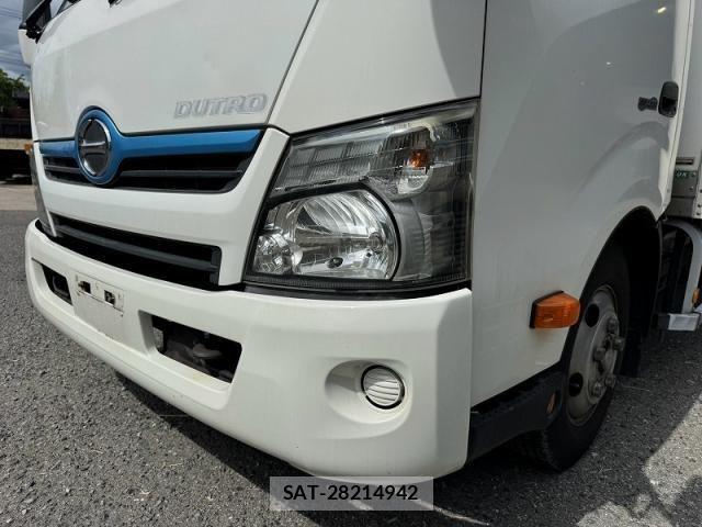 Hino DUTRO 2014-01 8524555-18