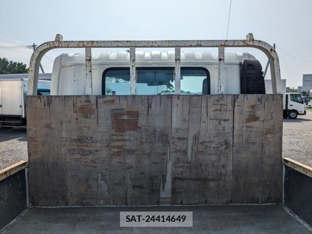 Hino DUTRO 2019-10 8524530-11