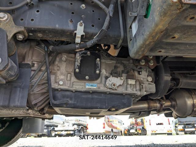 Hino DUTRO 2019-10 8524530-18