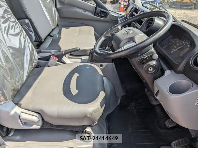 Hino DUTRO 2019-10 8524530-20