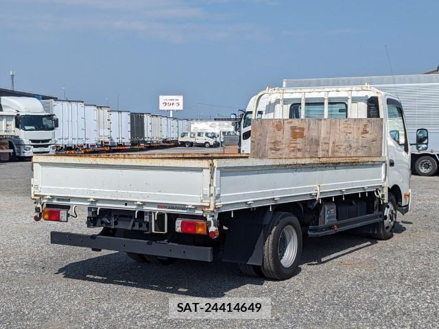 Hino DUTRO 2019-10 8524530-3