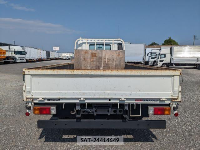 Hino DUTRO 2019-10 8524530-4