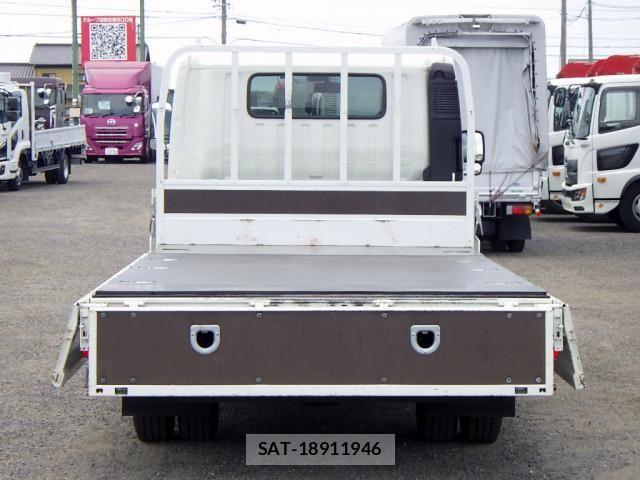 Hino DUTRO 2022-03 8524518-10