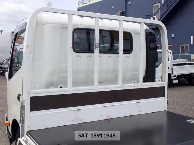 Hino DUTRO 2022-03 8524518-16