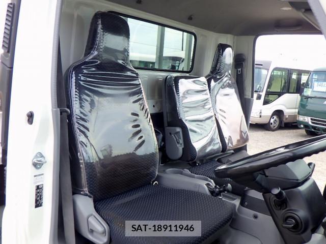 Hino DUTRO 2022-03 8524518-24