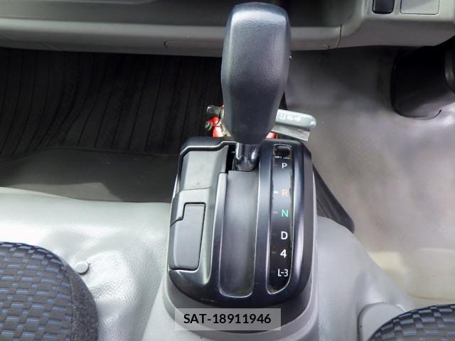 Hino DUTRO 2022-03 8524518-26