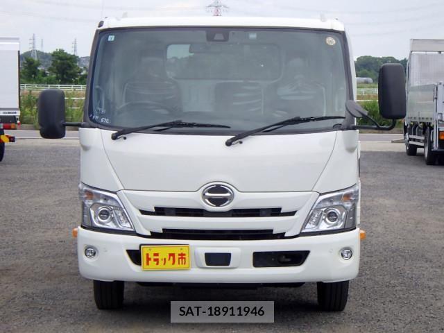 Hino DUTRO 2022-03 8524518-2