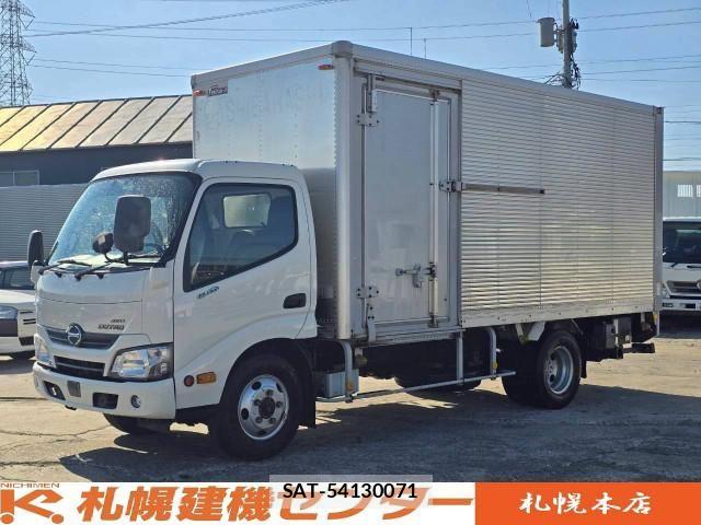 Hino DUTRO 2018-01 8524515-0