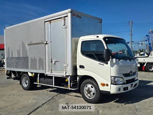 Hino DUTRO 2018-01 8524515-2