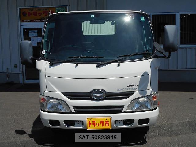 Hino DUTRO 2015-03 8524533-1