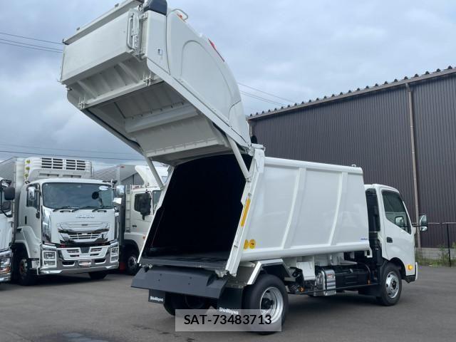 Hino DUTRO 2024-09 8524445-11