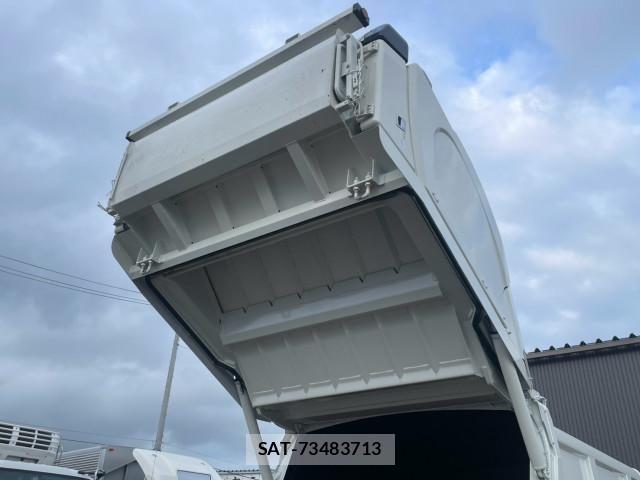 Hino DUTRO 2024-09 8524445-13