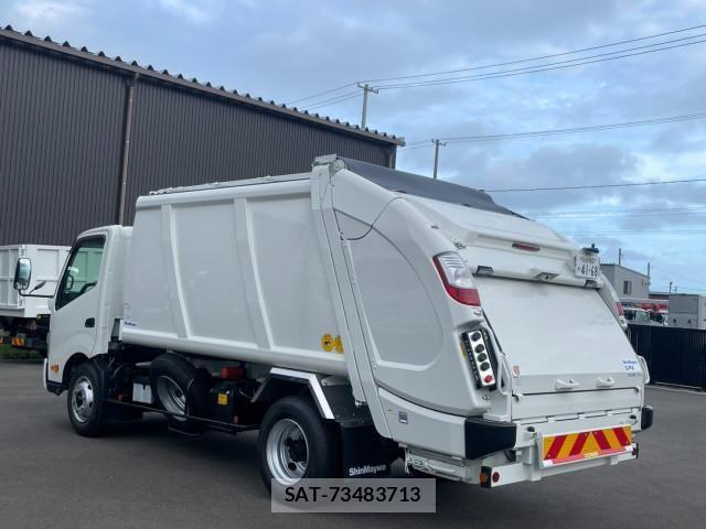 Hino DUTRO 2024-09 8524445-5