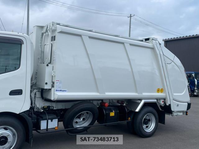 Hino DUTRO 2024-09 8524445-6