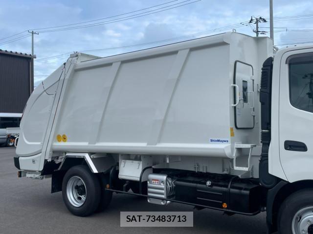 Hino DUTRO 2024-09 8524445-7