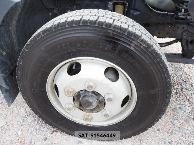 Hino DUTRO 2017-06 8524485-13