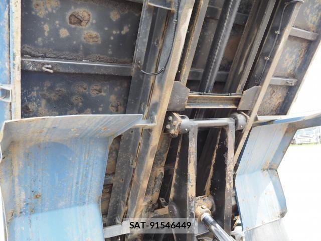 Hino DUTRO 2017-06 8524485-15