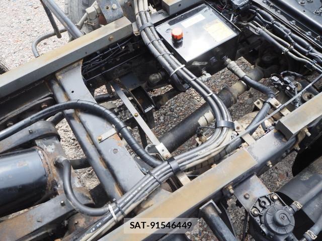 Hino DUTRO 2017-06 8524485-21