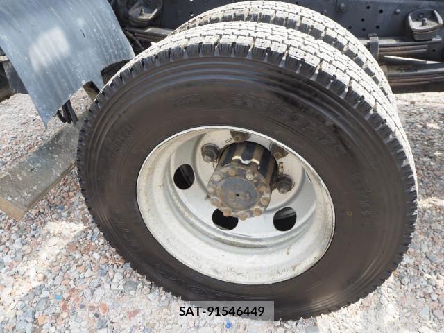 Hino DUTRO 2017-06 8524485-26