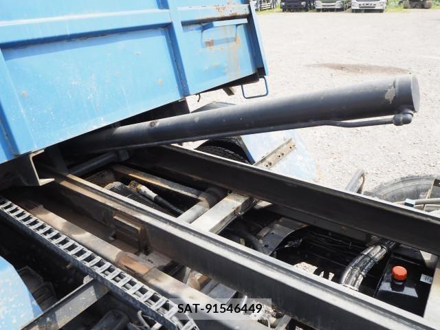 Hino DUTRO 2017-06 8524485-8