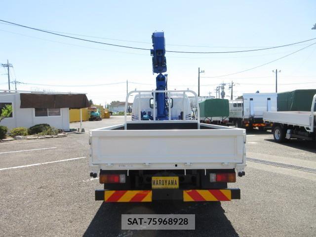 Hino DUTRO 2016-01 8524468-10