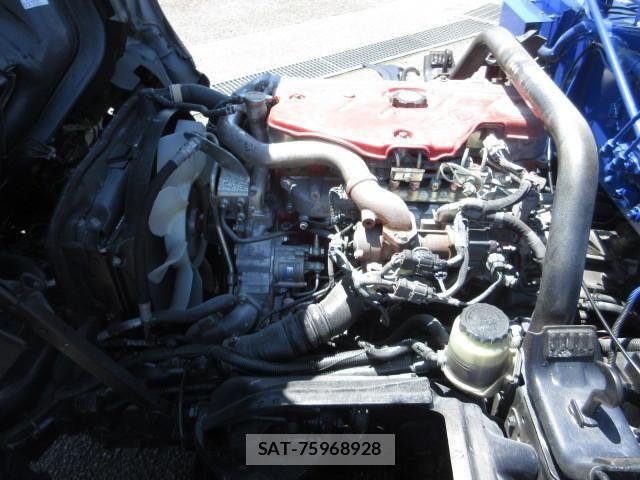Hino DUTRO 2016-01 8524468-26
