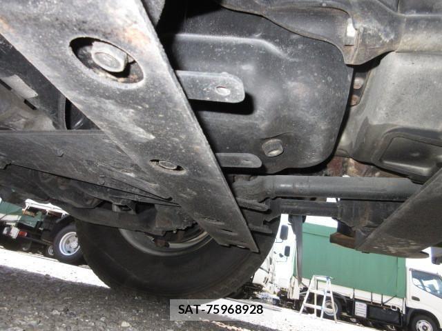 Hino DUTRO 2016-01 8524468-27