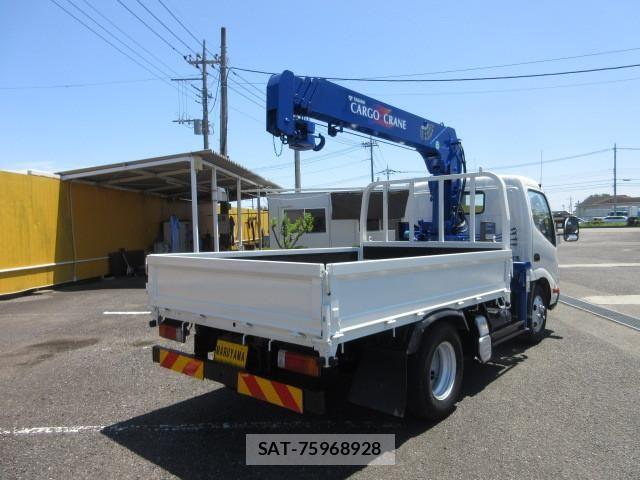 Hino DUTRO 2016-01 8524468-3