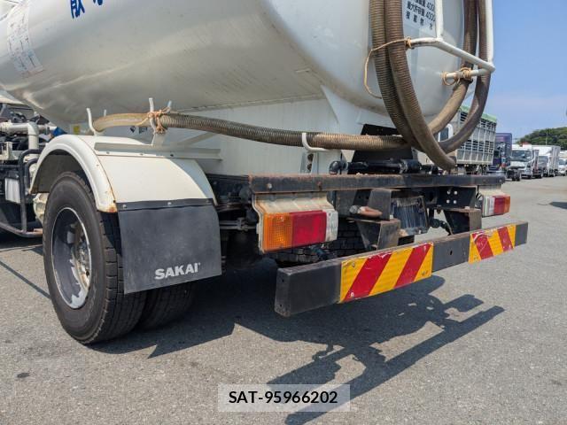 Hino DUTRO 2021-04 8524470-4