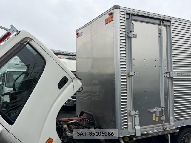 Hino DUTRO 2020-09 8524482-15